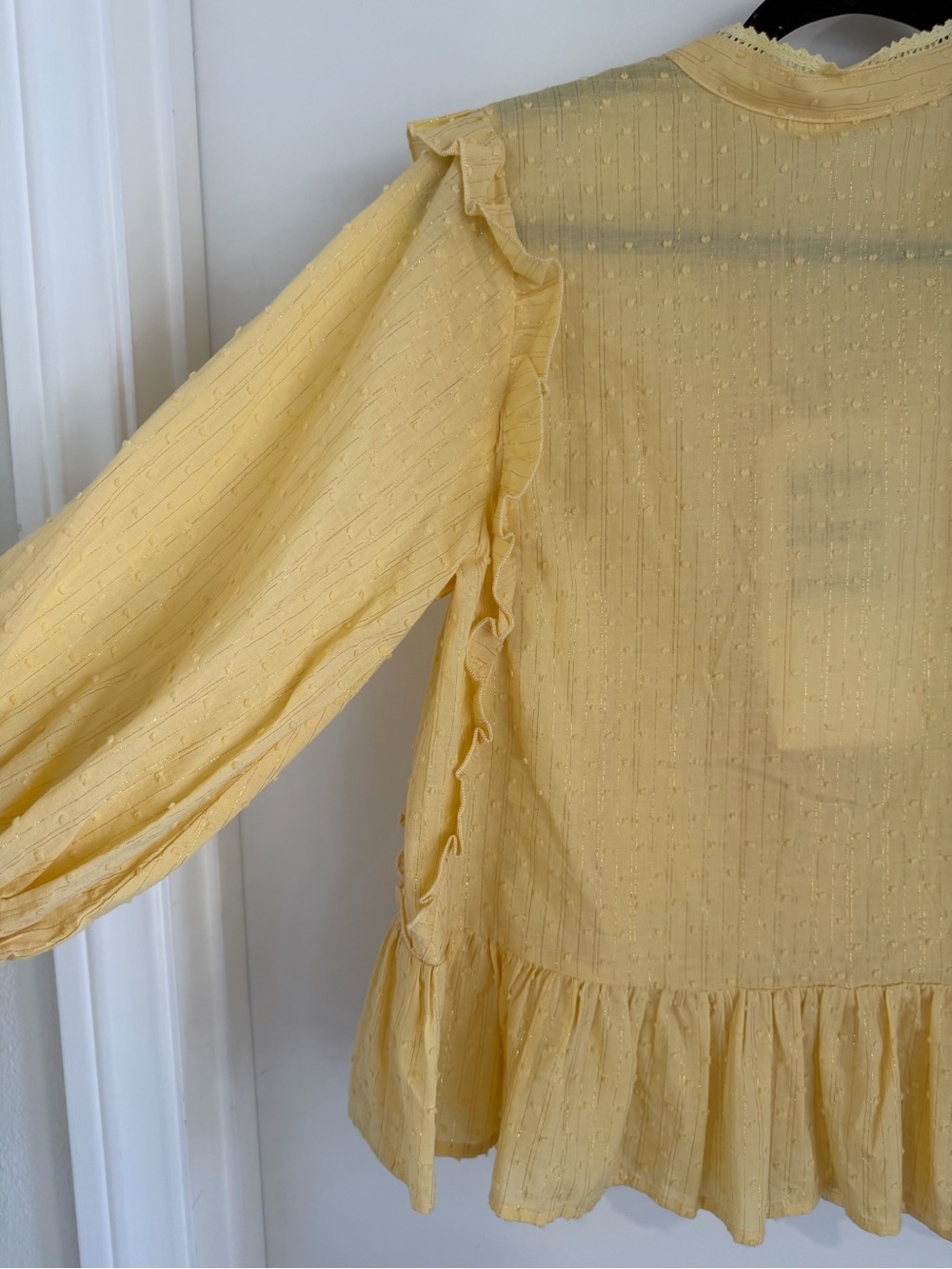 easel Yellow Ruffle Lace Button-Front Blouse - Picture 4 of 9